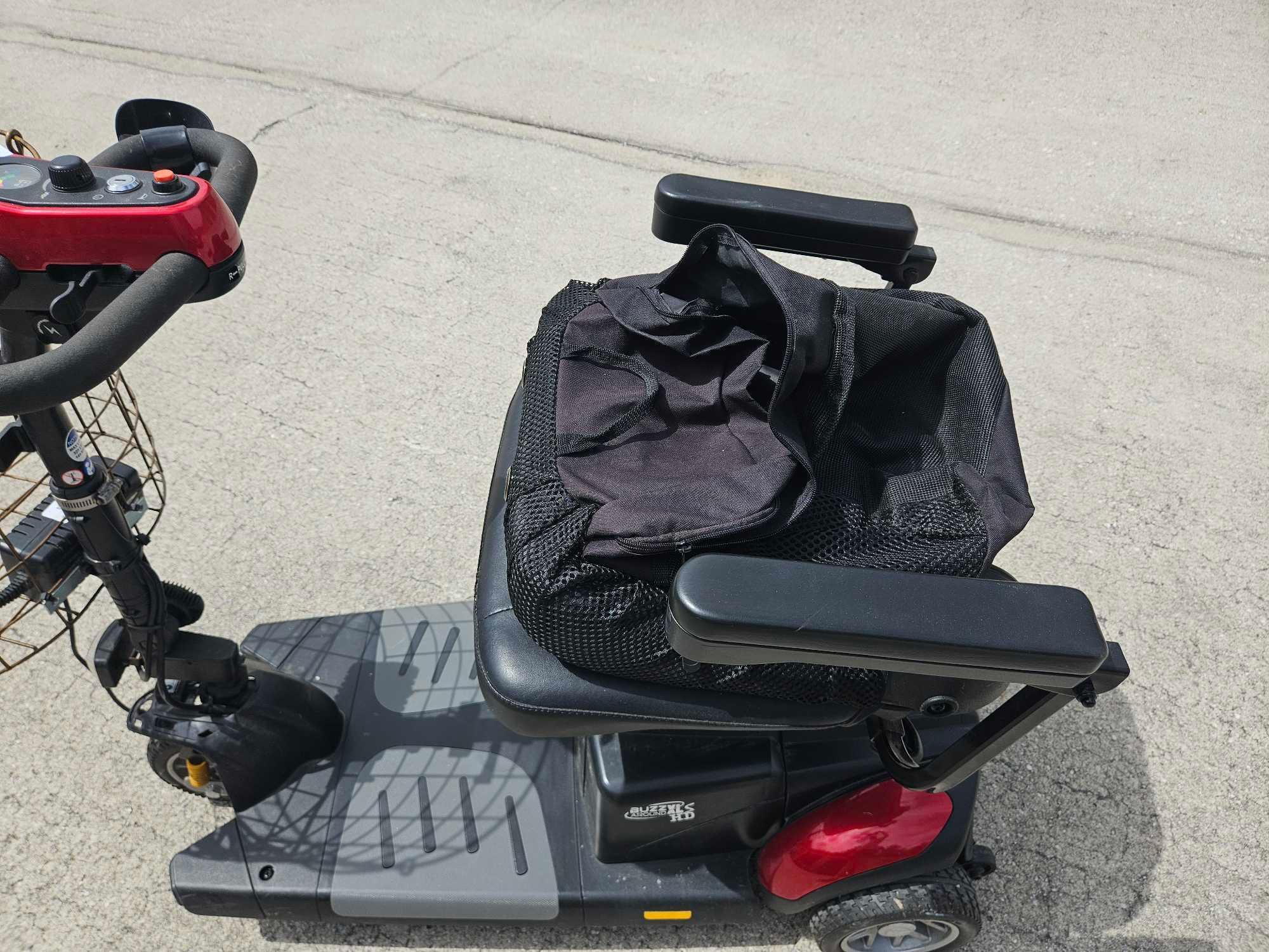 GOLDEN BUZZ AROUND XLS HD MOBILITY SCOOTER