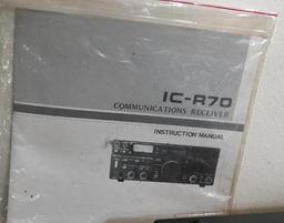 ICOM IC-R70 Communications Receiver