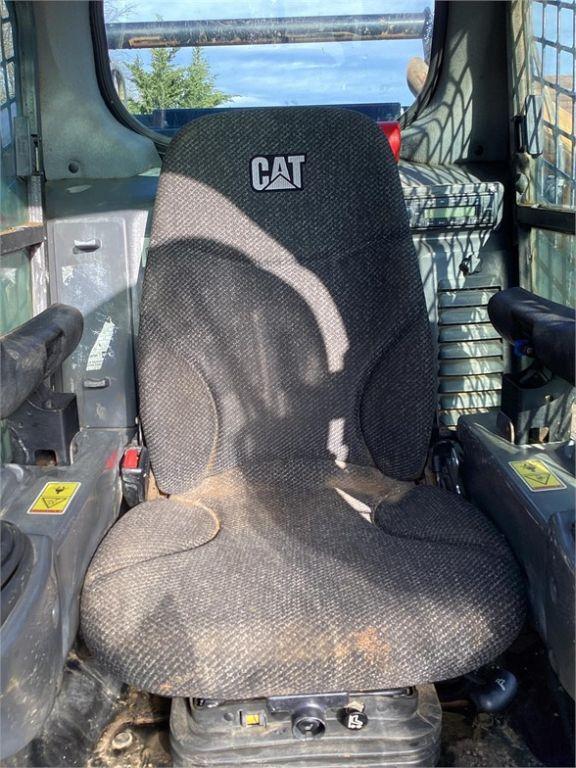 2017 CATERPILLAR 289D SKID STEER LOADER