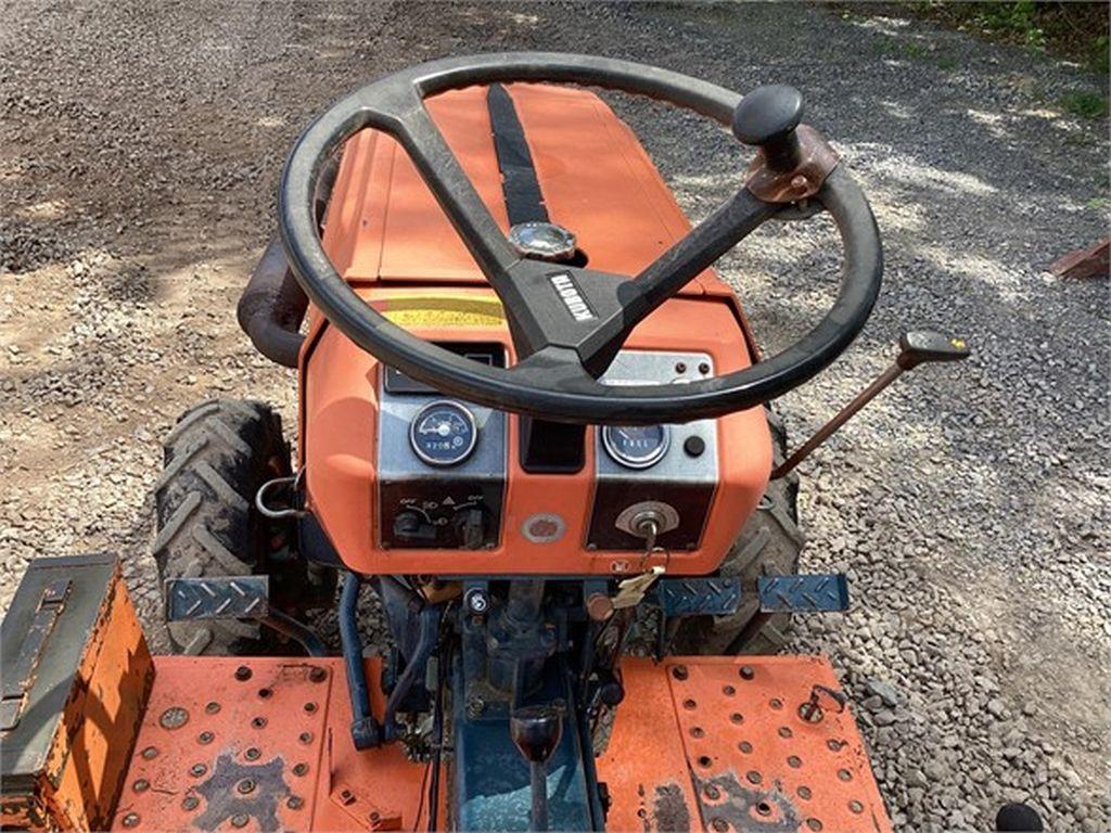 1988 KUBOTA B7200 COMPACT TRACTOR