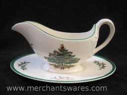 Spode Christmas Tree Sauce Boat & Stand in Original Box, see pictures for defect from production AS