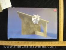 Avon Nativity Collectibles Wooden Stable in Original Box, stable only (angel not included), 1 lb 3