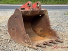 EACO 48" EXCAVATOR TOOTH BUCKET W/ SIDE CUTTERS