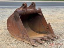 ROCKLAND 46" EXCAVATOR TOOTH BUCKET W/ SIDE CUTTERS