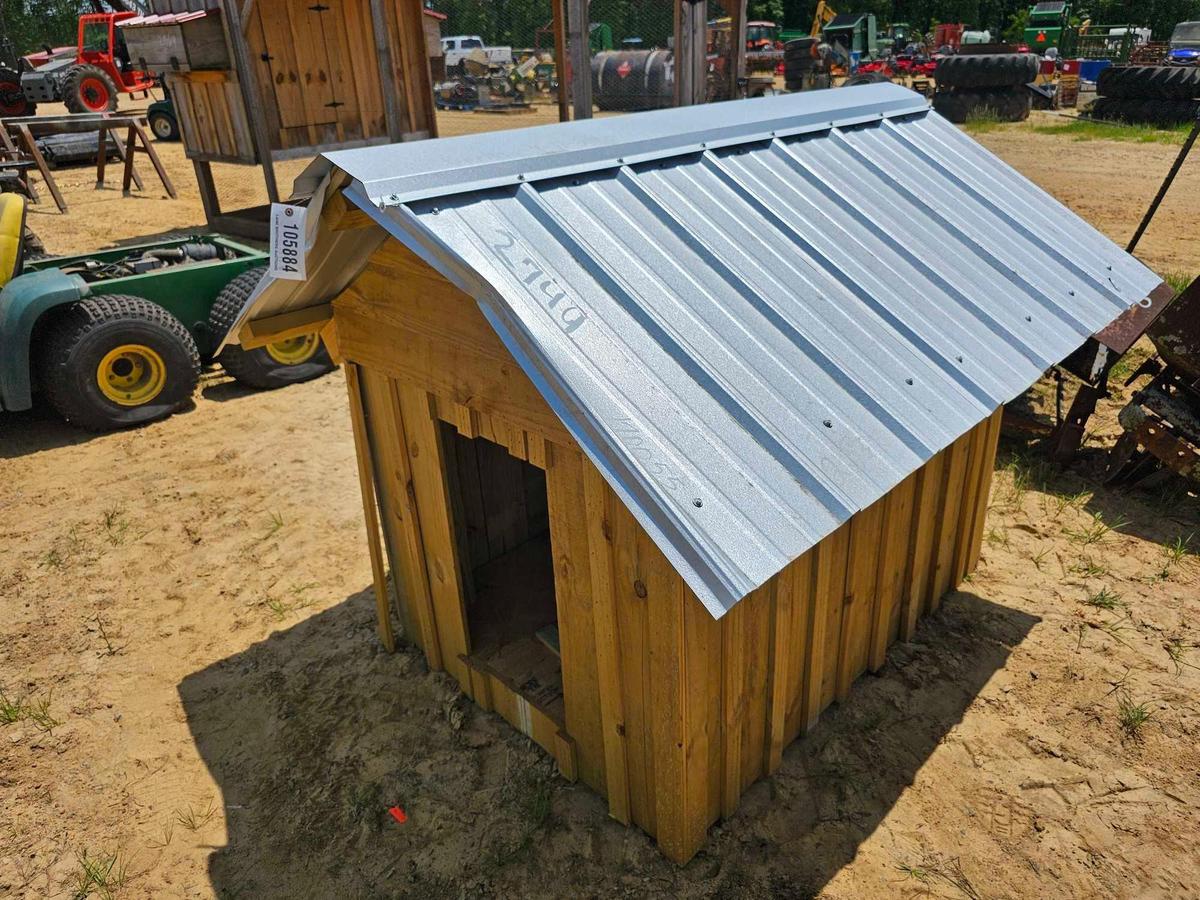 2749 - 3' X 4' DOG HOUSE