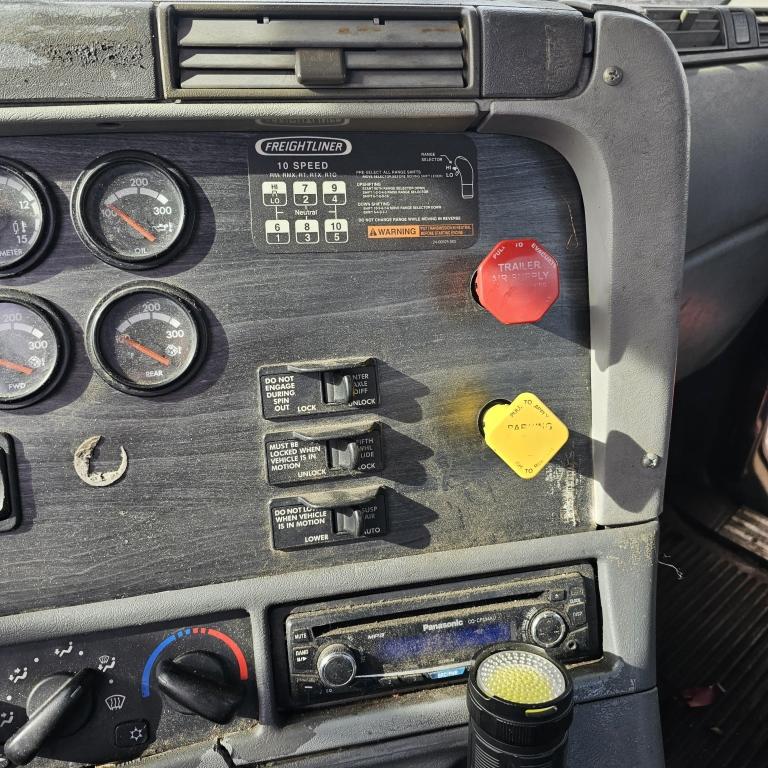 2007 Freightliner Tractor