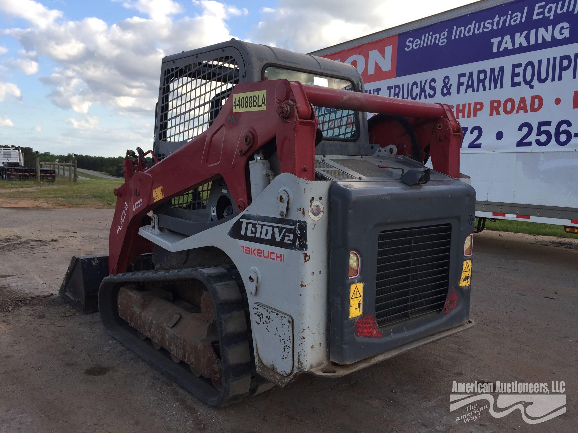 TAKEUCHI TL10 V2 SKID STEER