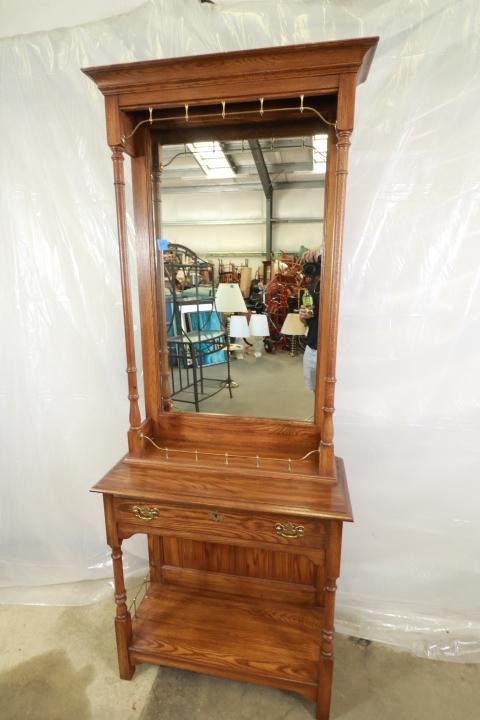 Pennsylvania House Oak Hall Tree With Mirror