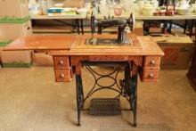 Antique Peerless Sewing Machine in Oak Case