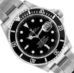 Rolex Mens Stainless Steel Submariner Wristwatch With Rolex Box