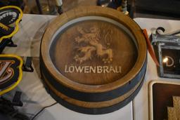 LOWENBRAU LIGHTED BEER KEG SIGN - IT WORKS