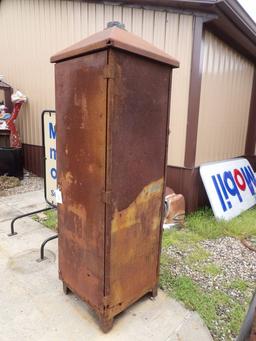 Mobil Gargoyle Gas Station Cabinet