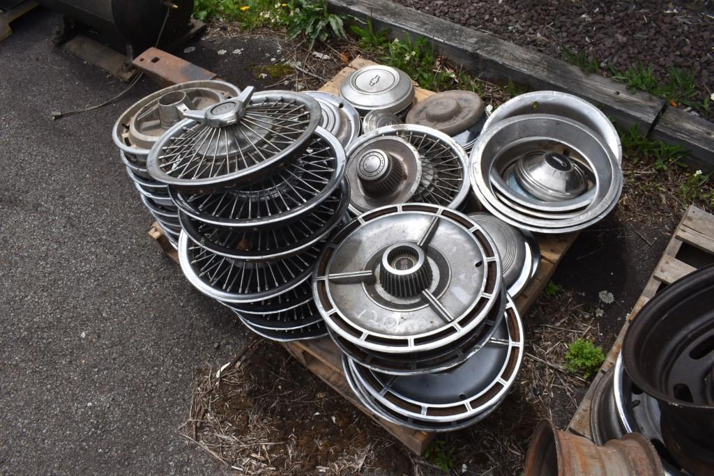 Pallet of Wheel Covers and Hub Caps