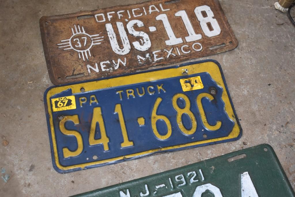 5 Vintage License Plates