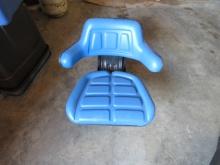 NEW TRACTOR SEAT BLUE FULL SUSPENSION IN BOX