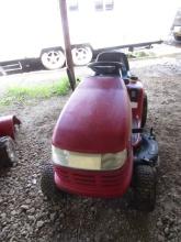 CRAFTSMAN DYT 4000 LAWN TRACTOR WITH 42" DECK