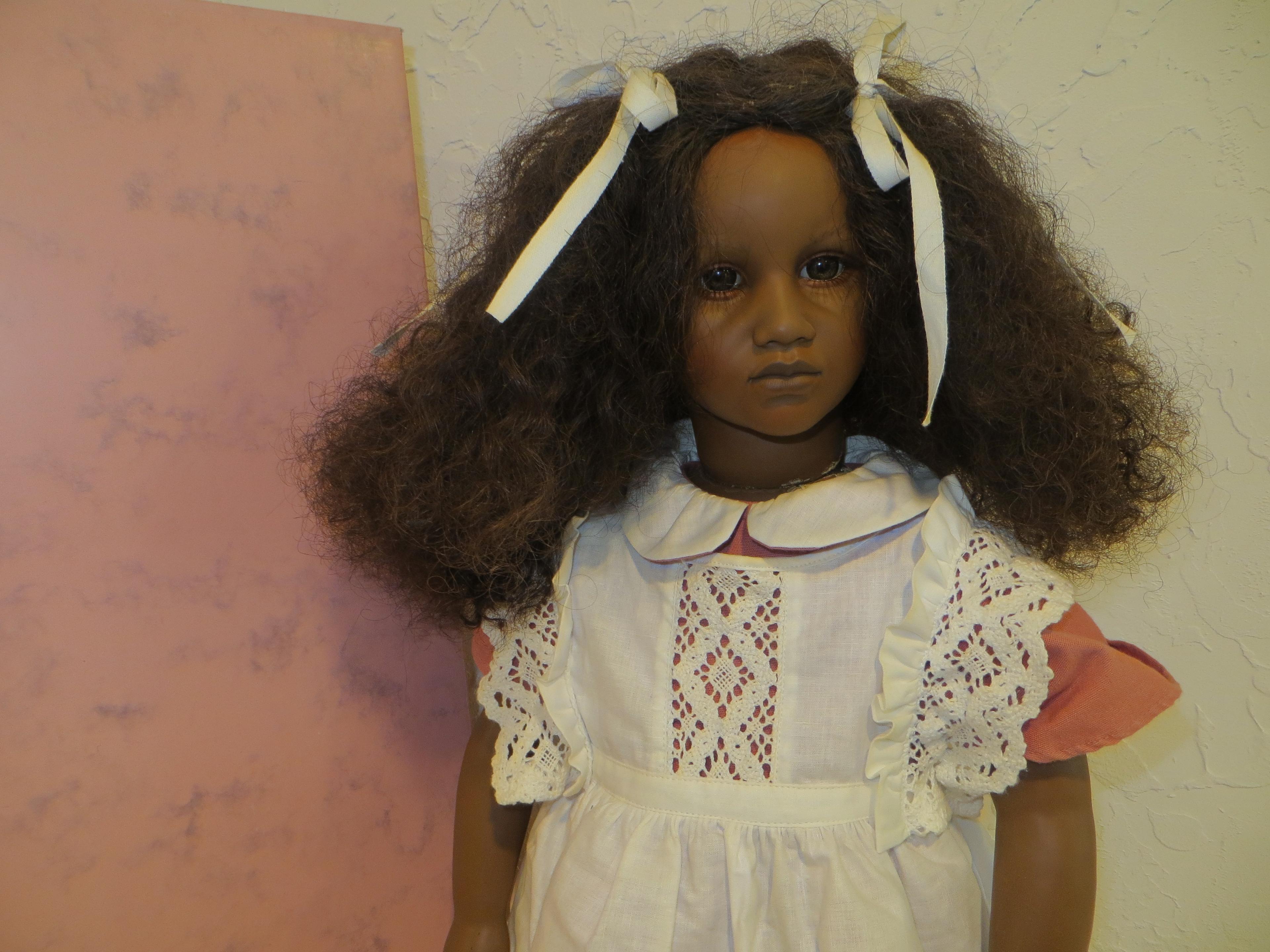 Mattel The Barefoot Children Series 3809 Annette Himstedt Fatou Doll - with