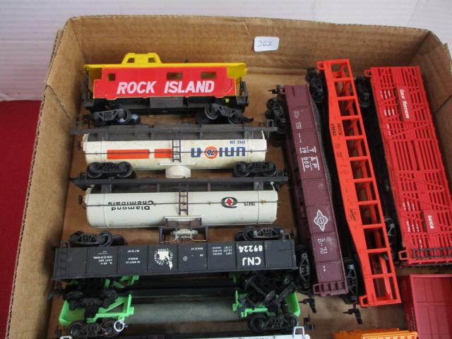 HO Scale Mixed Model Railroading Cars-Lot of 15 D