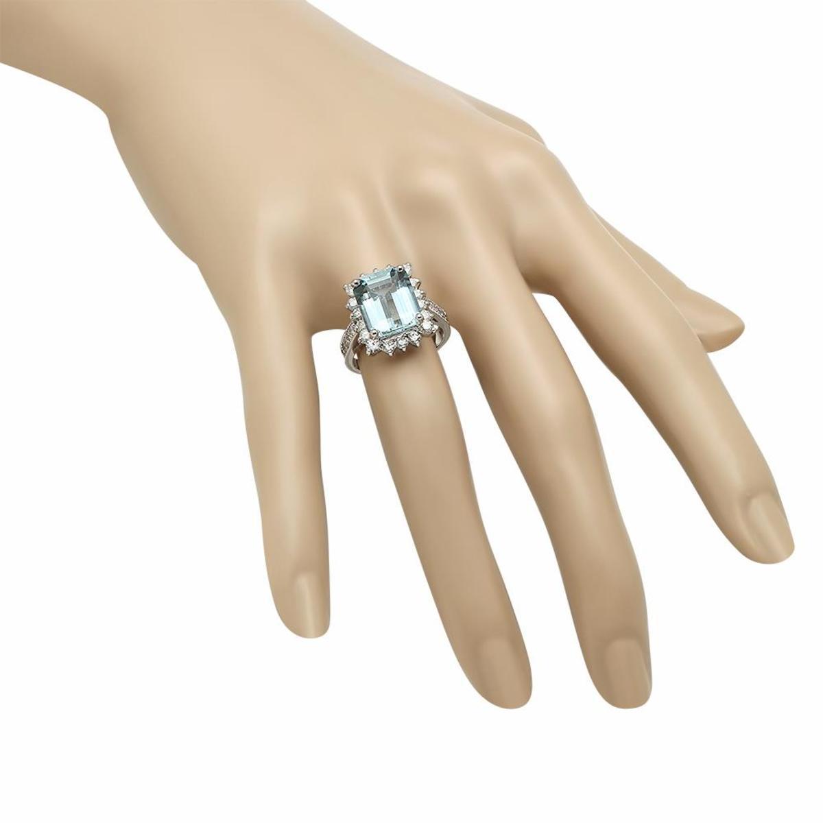 14K White Gold 5.42ct Aquamarine and 1.16ct Diamond Ring