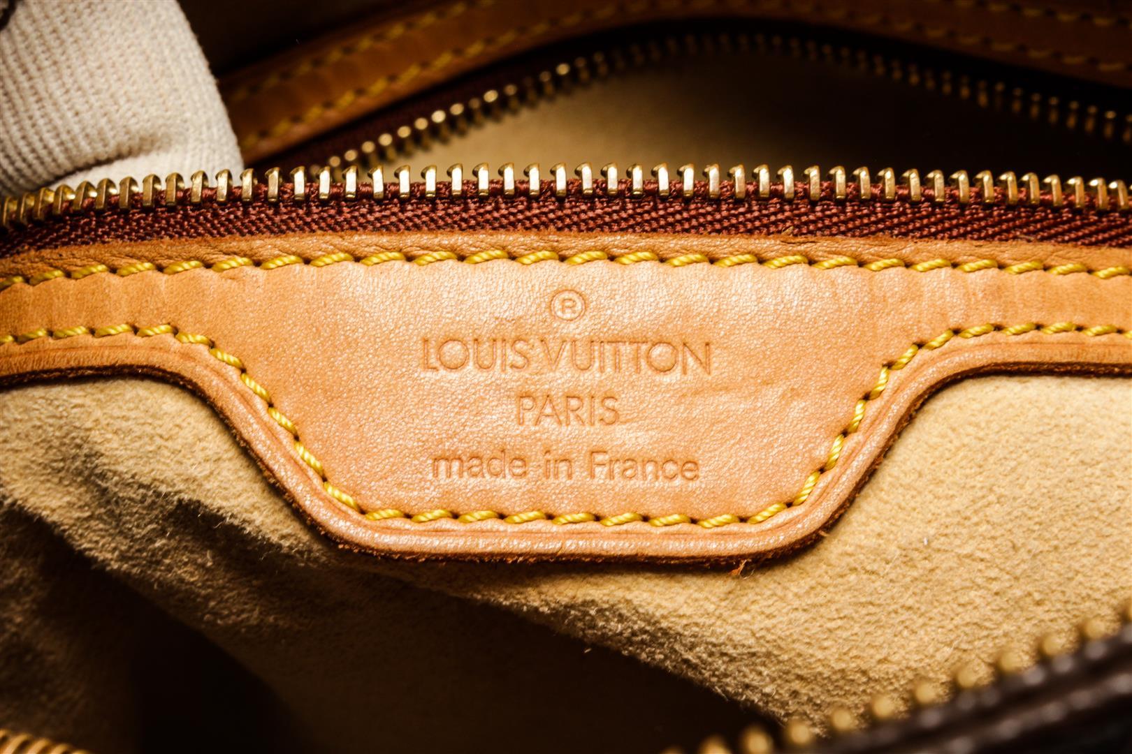 Louis Vuitton Monogram Looping GM