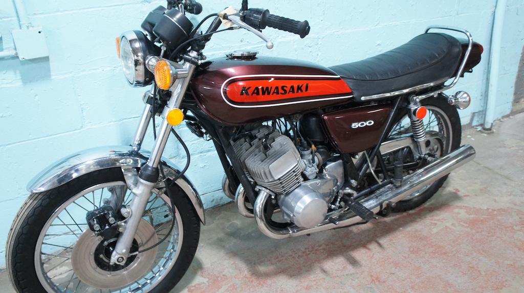 1975 KAWASAKI H1 Motorcycle