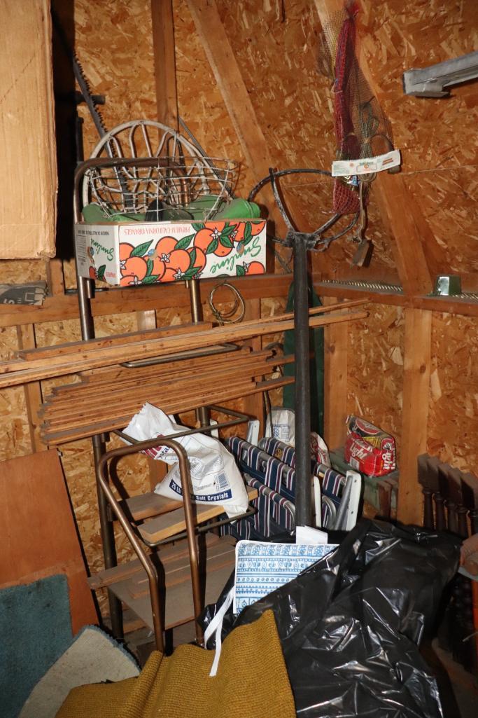 Contents of Garden Shed to include Long Handled, Tools, Flower Pots, Lawn Chair, Any other unsold