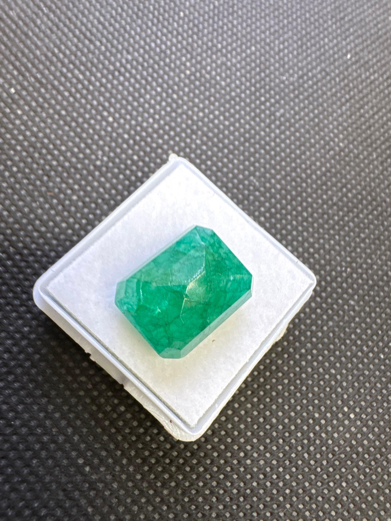 Emerald Cut Green Emerald Gemstone Stunning Green 13.55Ct