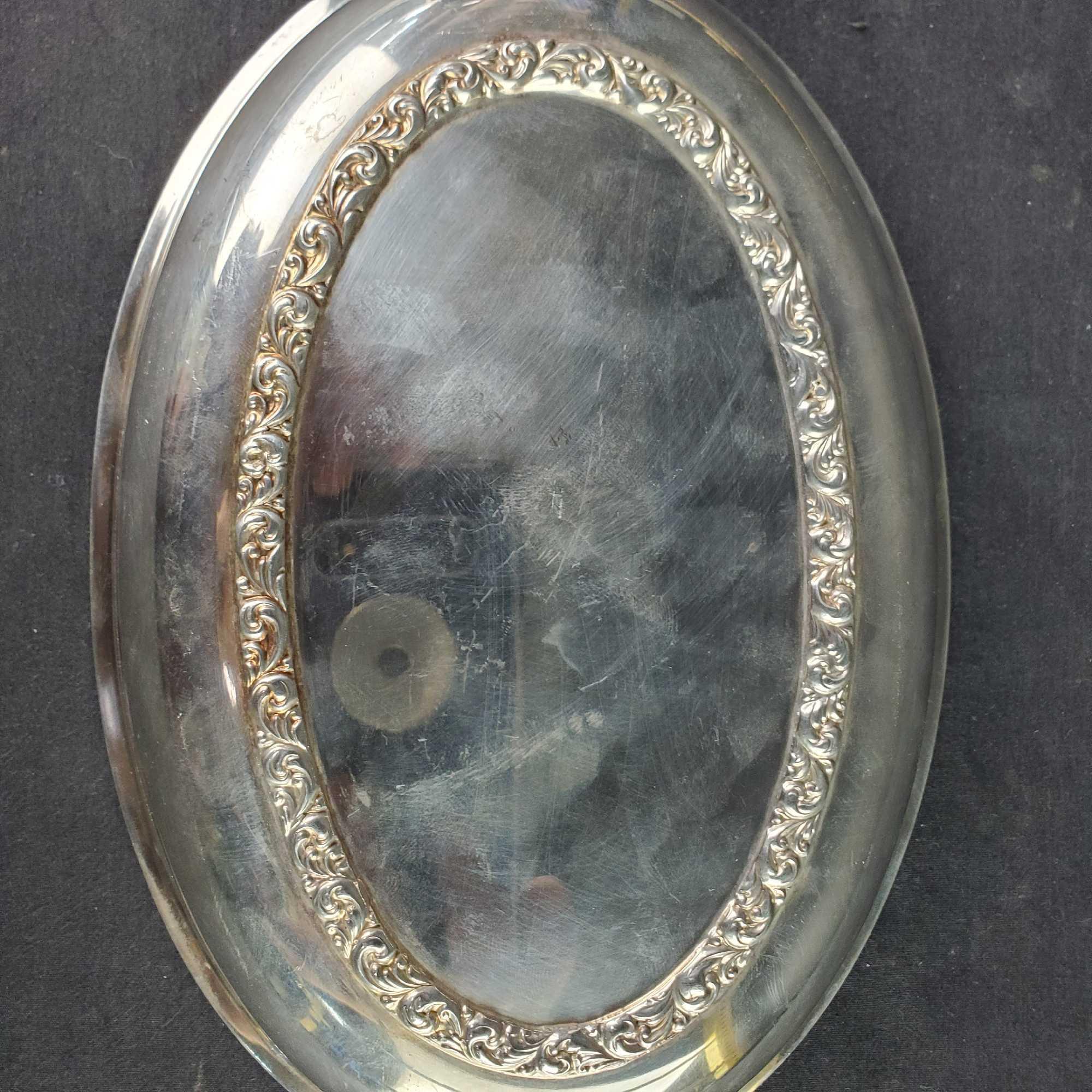 Bin of silverplate Oneida Sherdan RWP Wilton Armetale 1983 pewter decorative plate