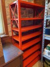 Metal shelving unit