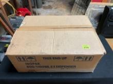 Box of 11 Inopak 800-1100 Milliliter Soap Dispensers