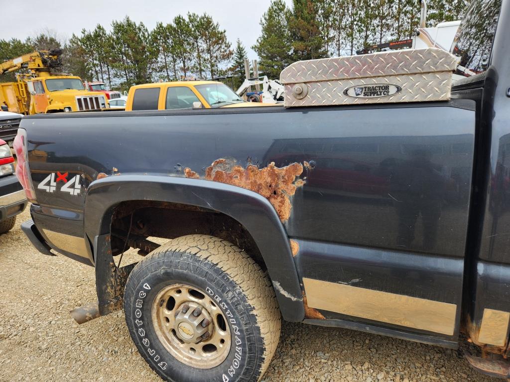 2005 Chevrolet Silverado 2500hd 4x4 Pickup Truck