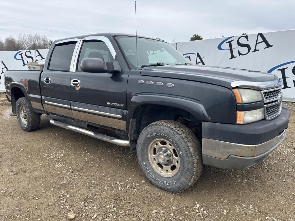 2005 Chevrolet Silverado 2500hd 4x4 Pickup Truck