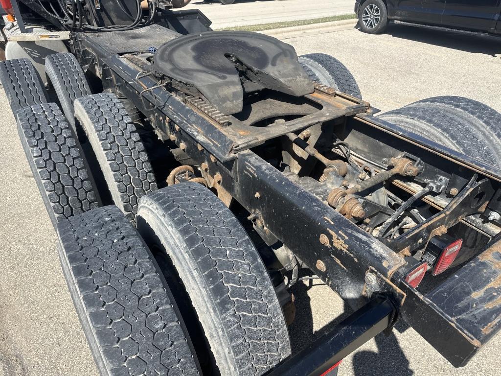 2001 Mack Cl713 Day Cab