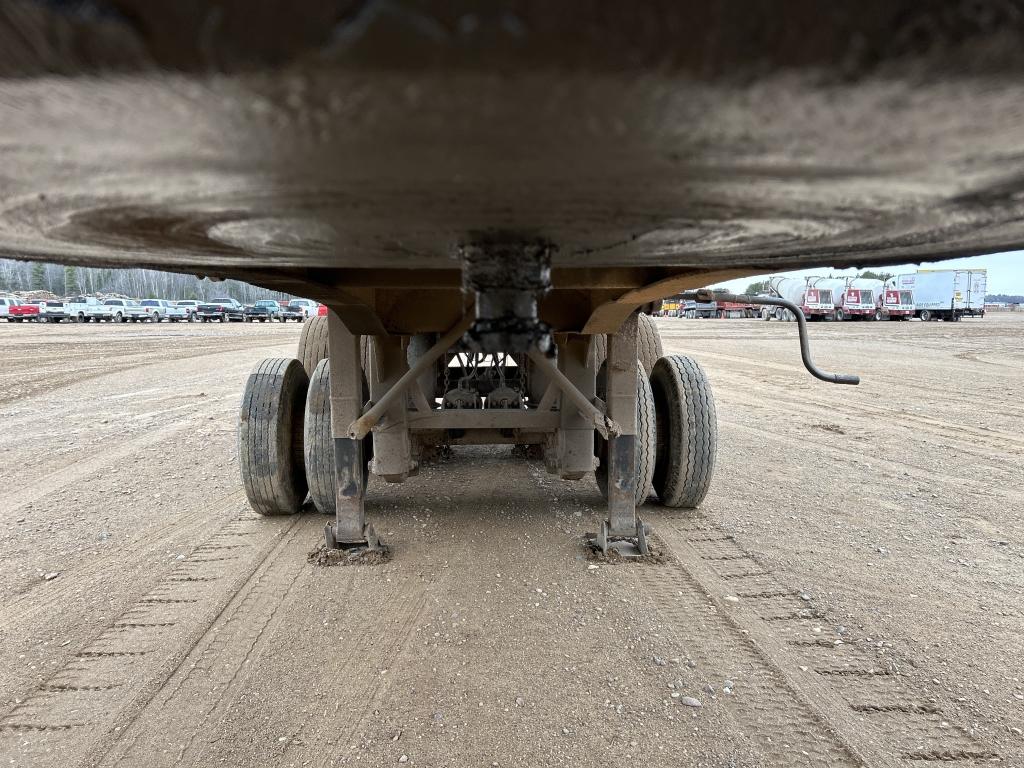 1977 City Welding & Mfg. Co. 24’ End Dump Trailer