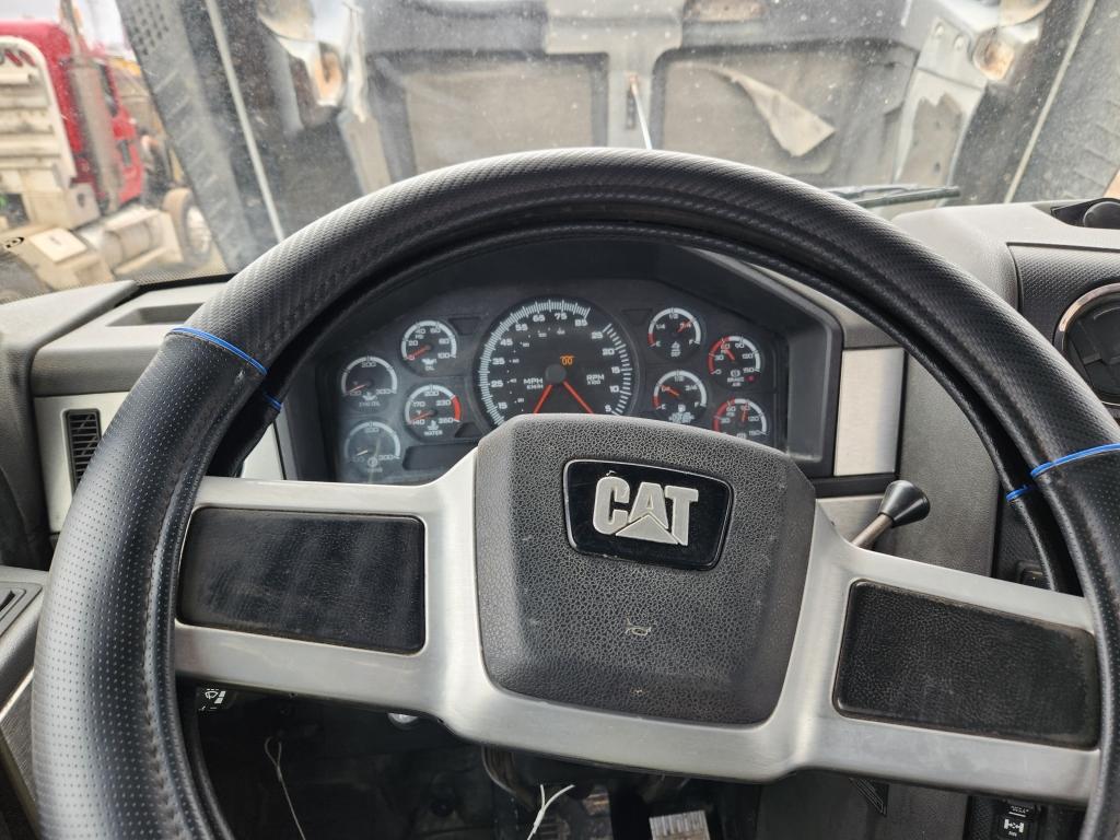 2016 Cat Ct660s Day Cab