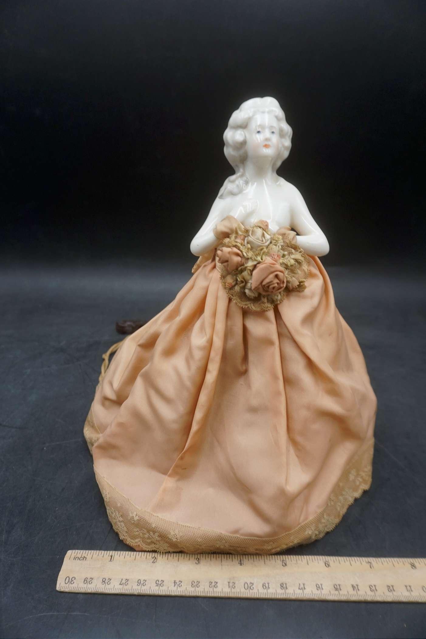 Vintage Porcelain Lady In Dress Lamp