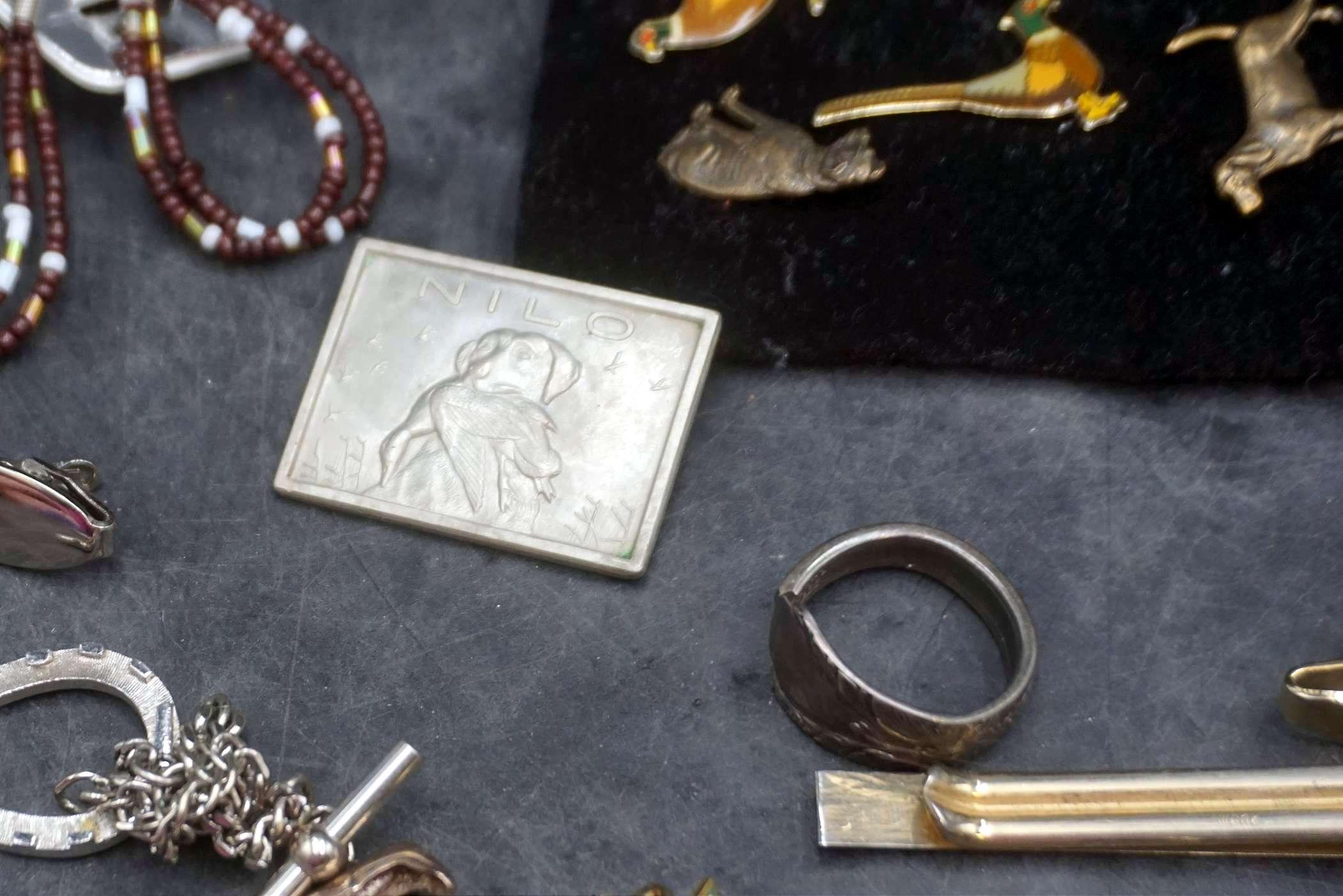 Cufflinks, Pins & Assorted Jewelry