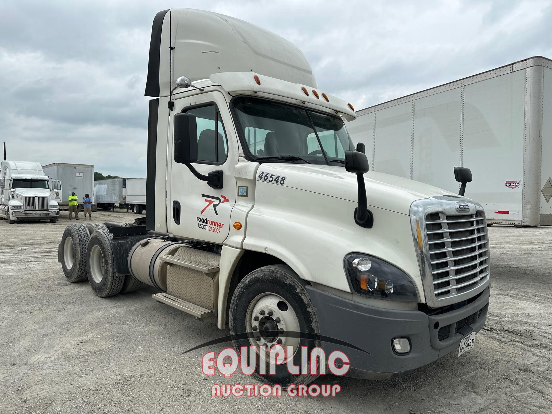 2015 FREIGHTLINER CASCADIA DAY CAB