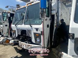 2013 MACK 613 REFUSE TRUCK