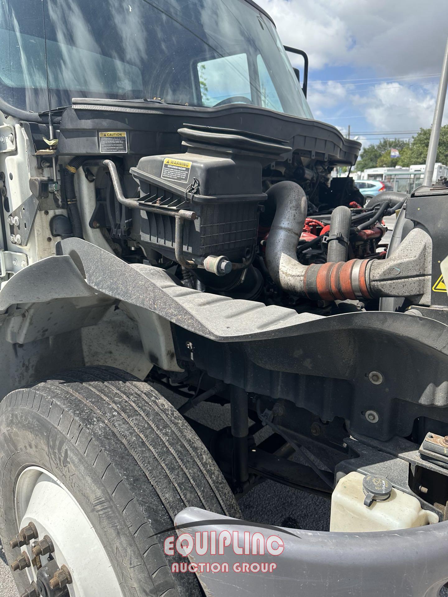 2018 INTERNATIONAL 4300 NON CDL BOX TRUCK