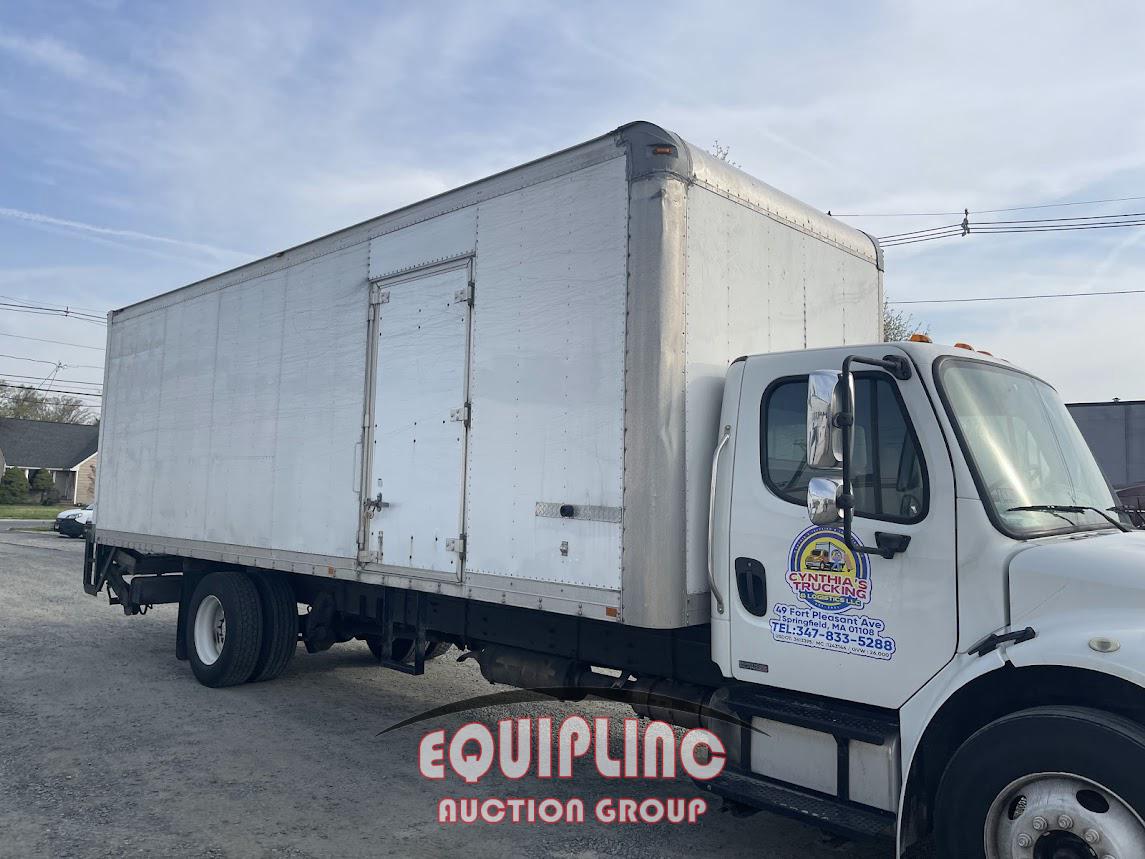 2012 FREIGHTLINER M2 26FT CDL REQUIRED BOX TRUCK