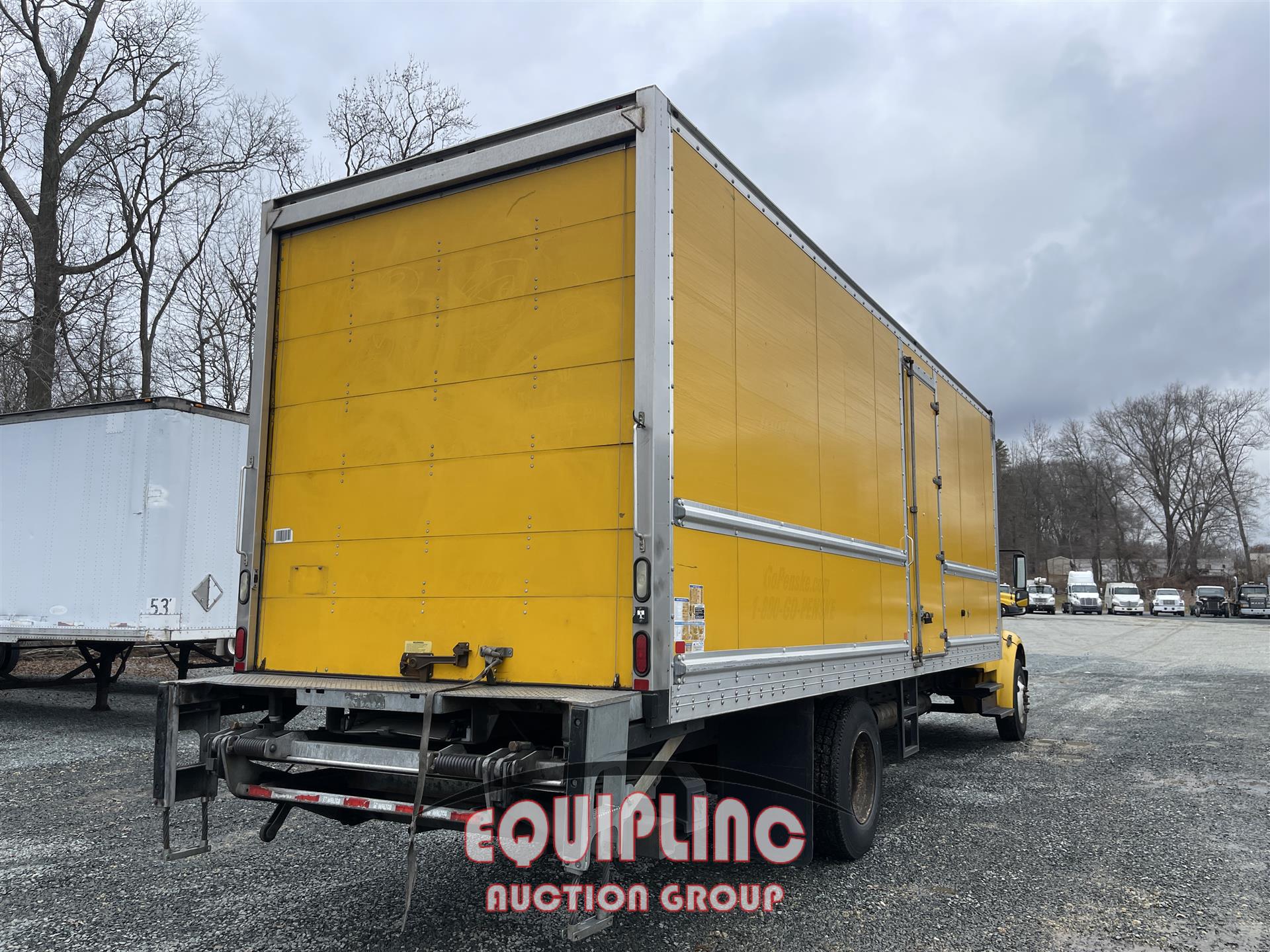 2017 Freightliner M2 106 BOX TRUCK