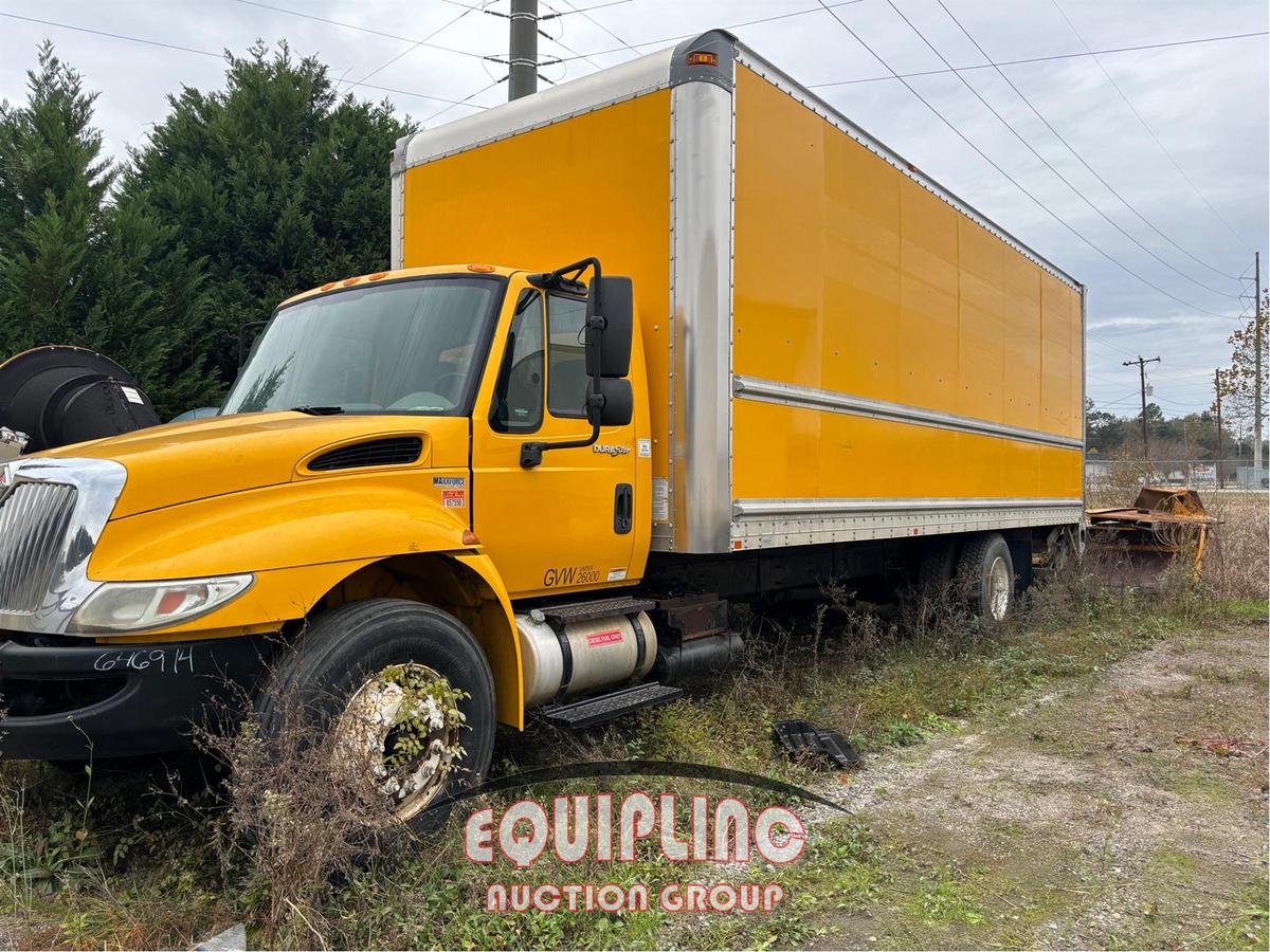 2013 INTERNATIONAL 4300 BOX TRUCK