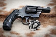 Colt Cobra,  Caliber 32, Bobbed hammer, half trigger guard, serial number 85022- Fitz Special Tribut