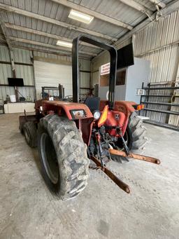 Case 485 W/2200 Loader with joystick Control,shuttle shift,power steering missing grill