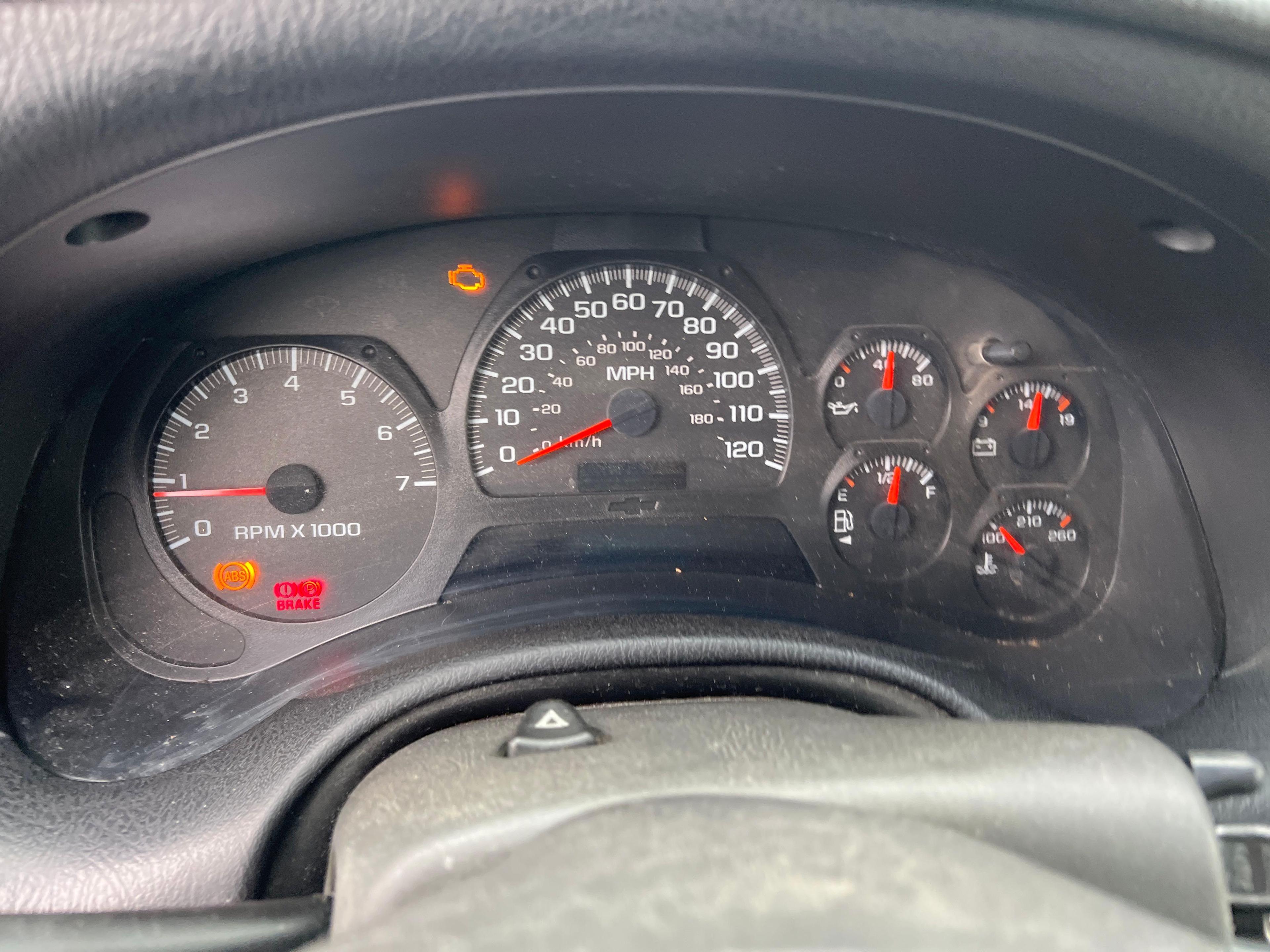 2005 Chevy Trailblazer 4x4 - Miles Unknown - Odometer does not work