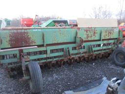 GREAT PLAINS 15' GRAIN DRILL W COULTER CADDY