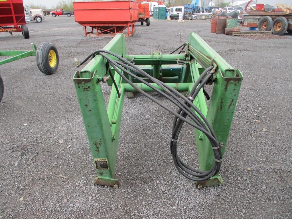 JOHN DEERE 58 LOADER