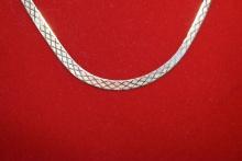 10KT GOLD SILMAR GOLD NECKLACE!!