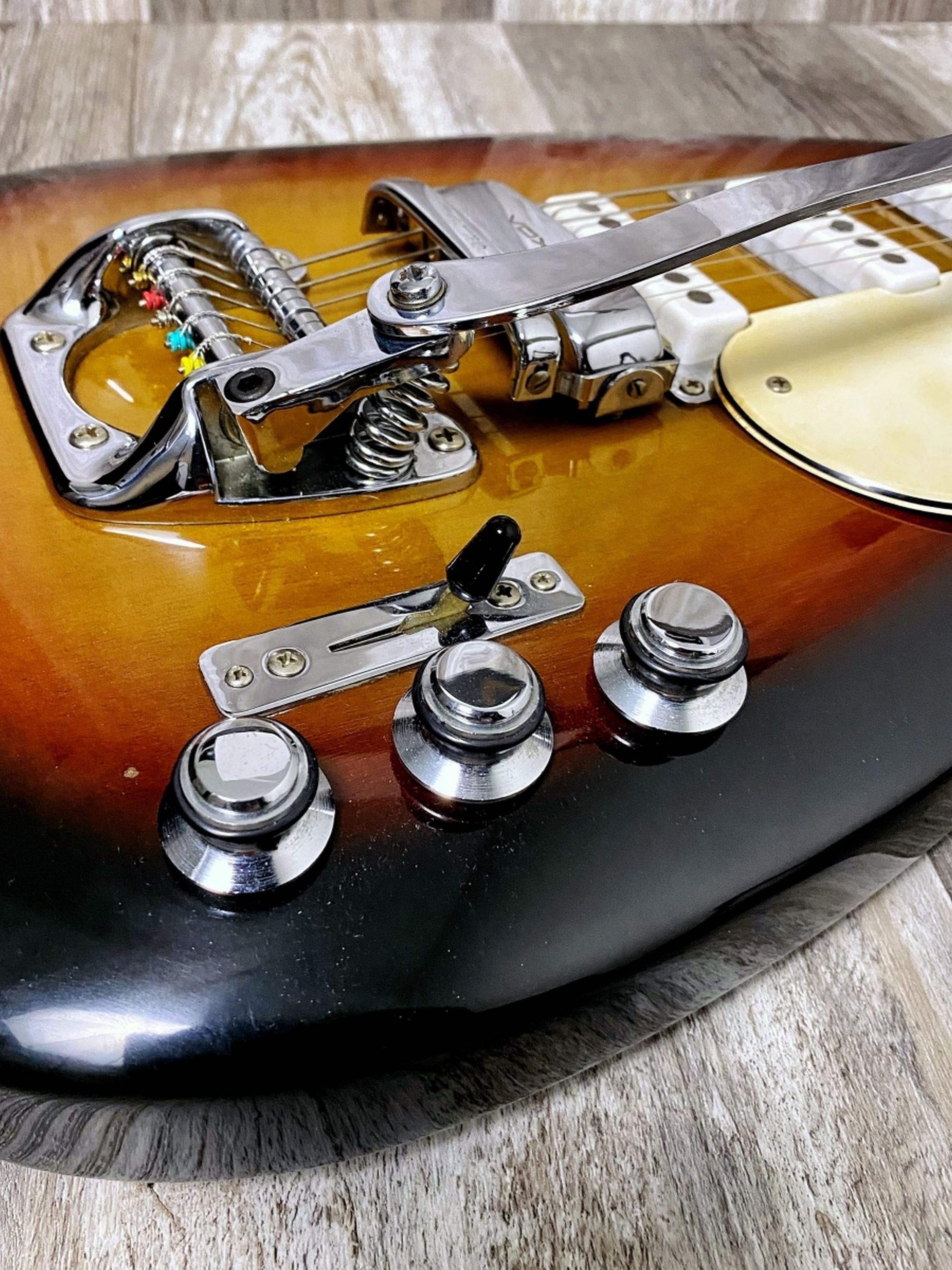 1965 Vox MVI Teardrop Electric Guitar Hard Case